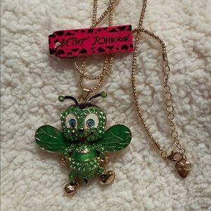 Betsey Johnson Green and Gold Bee Pendant Necklace